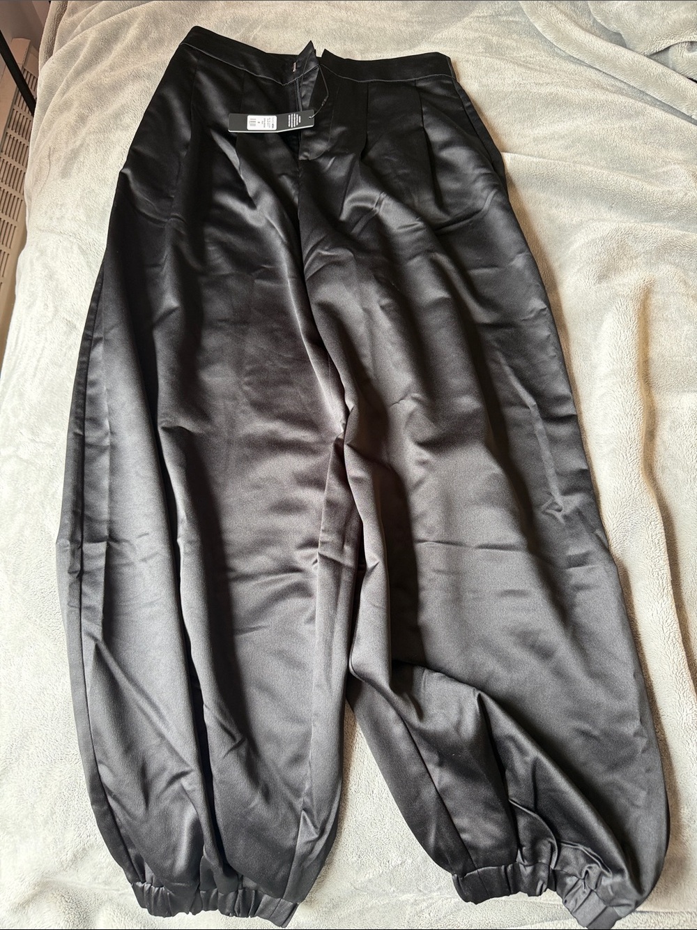 W Black Balloon-Style Dress Pants
